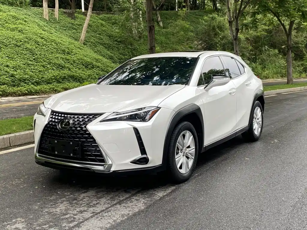 Lexus UX 2022 260h Discovery Edition купить на сайте DeffCars