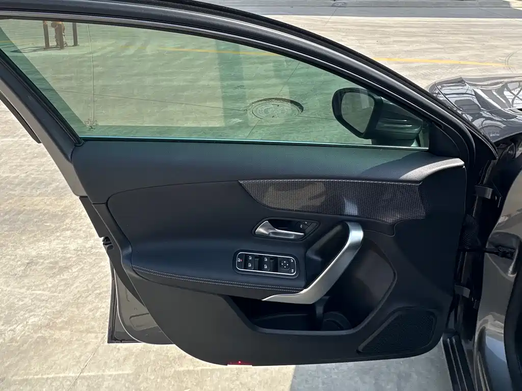 Mercedes-Benz A-Class (Imported) 2022 A 200 Dynamic купить на сайте DeffCars