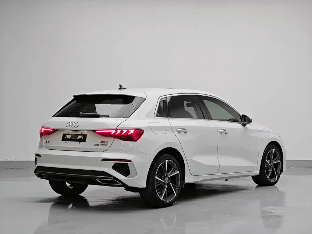 Audi A3 2022 Sportback 35 TFSI stylish and sporty купить на сайте DeffCars