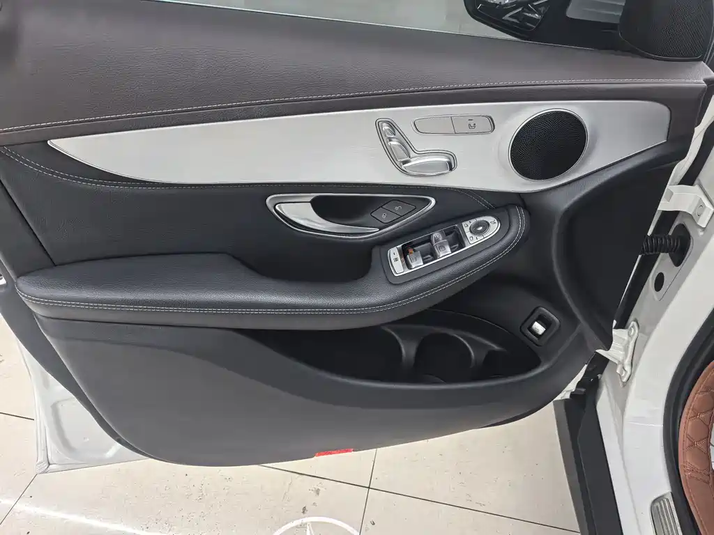 Mercedes-Benz GLC 2020 GLC 260 L 4MATIC Dynamic купить на сайте DeffCars