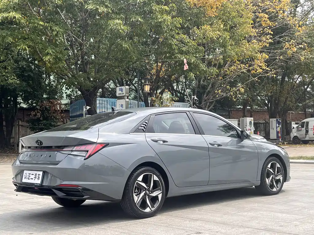 Elantra 2021 1.5L CVT LUX Premium Edition купить на сайте DeffCars