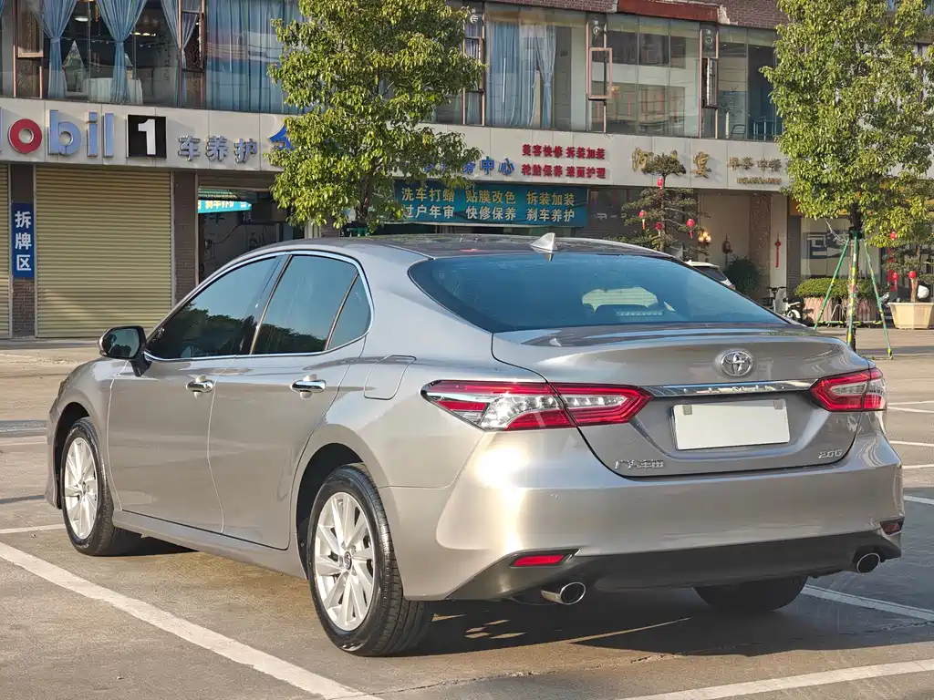 Camry 2021 2.0G Deluxe Edition купить на сайте DeffCars
