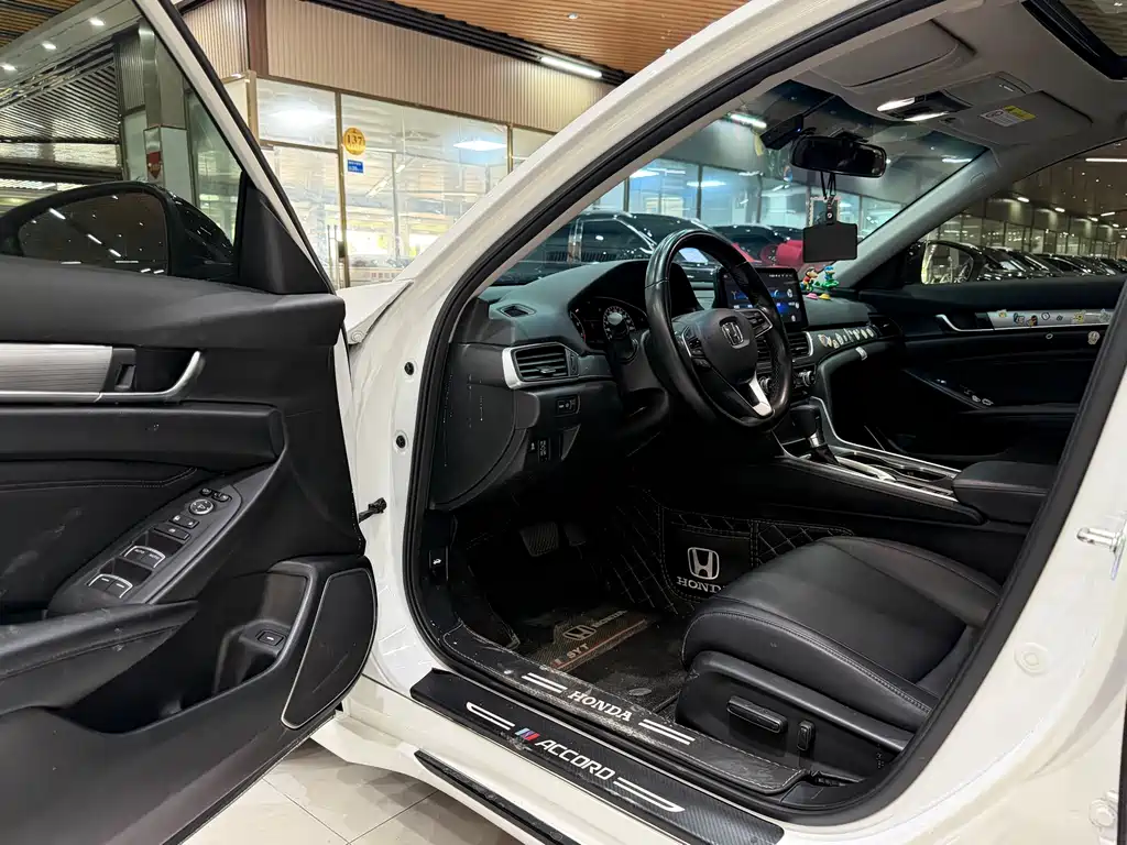 Accord 2018 260TURBO Elite Edition National V купить на сайте DeffCars