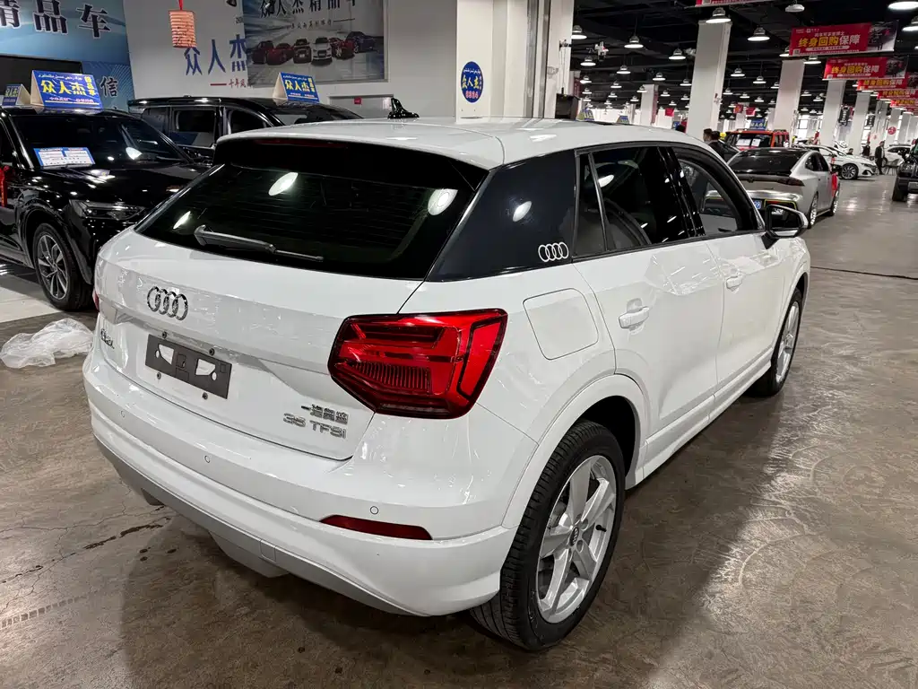 Audi Q2L 2018 35 TFSI Fashionable and Elegant National V купить на сайте DeffCars