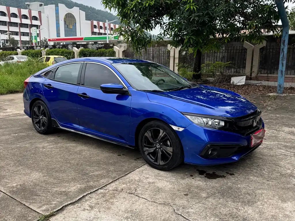 Civic 2019 220TURBO CVT combustion version National V купить на сайте DeffCars