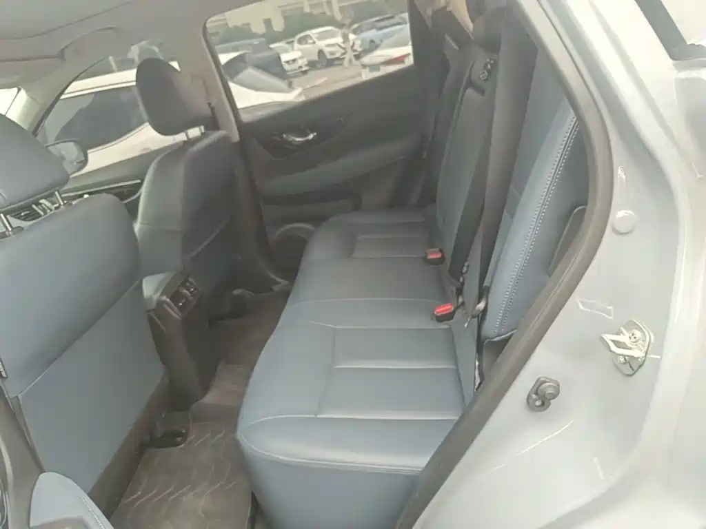 X-Trail 2025 Honor 2.0L Two-wheel Drive Leading Edition купить на сайте DeffCars