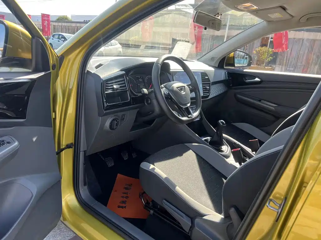 Jetta VS5 2019 280TSI manual aggressive type купить на сайте DeffCars