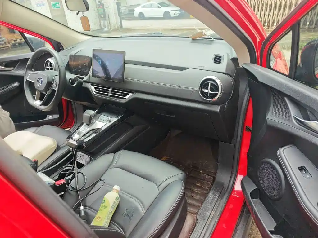 Yuan New Energy 2019 EV535 ZhiLian Tide Leader купить на сайте DeffCars