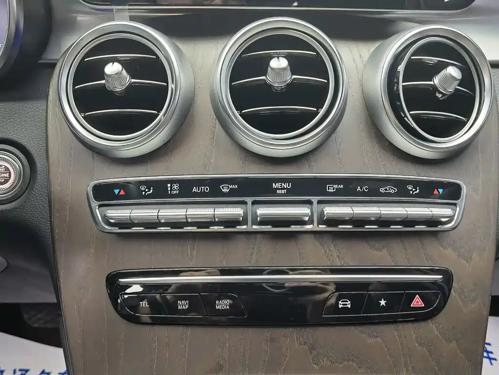 Mercedes-Benz GLC 2021 GLC 260 L 4MATIC luxury model купить на сайте DeffCars