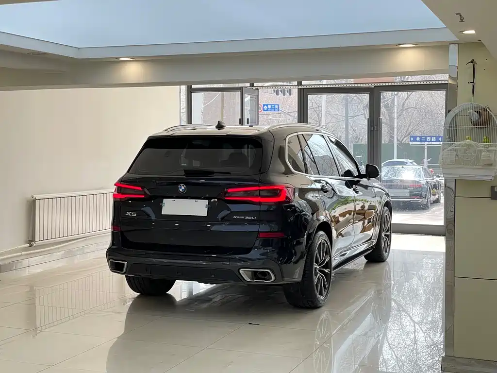 BMW X5 2022 xDrive 30Li Exclusive M Sports Package купить на сайте DeffCars