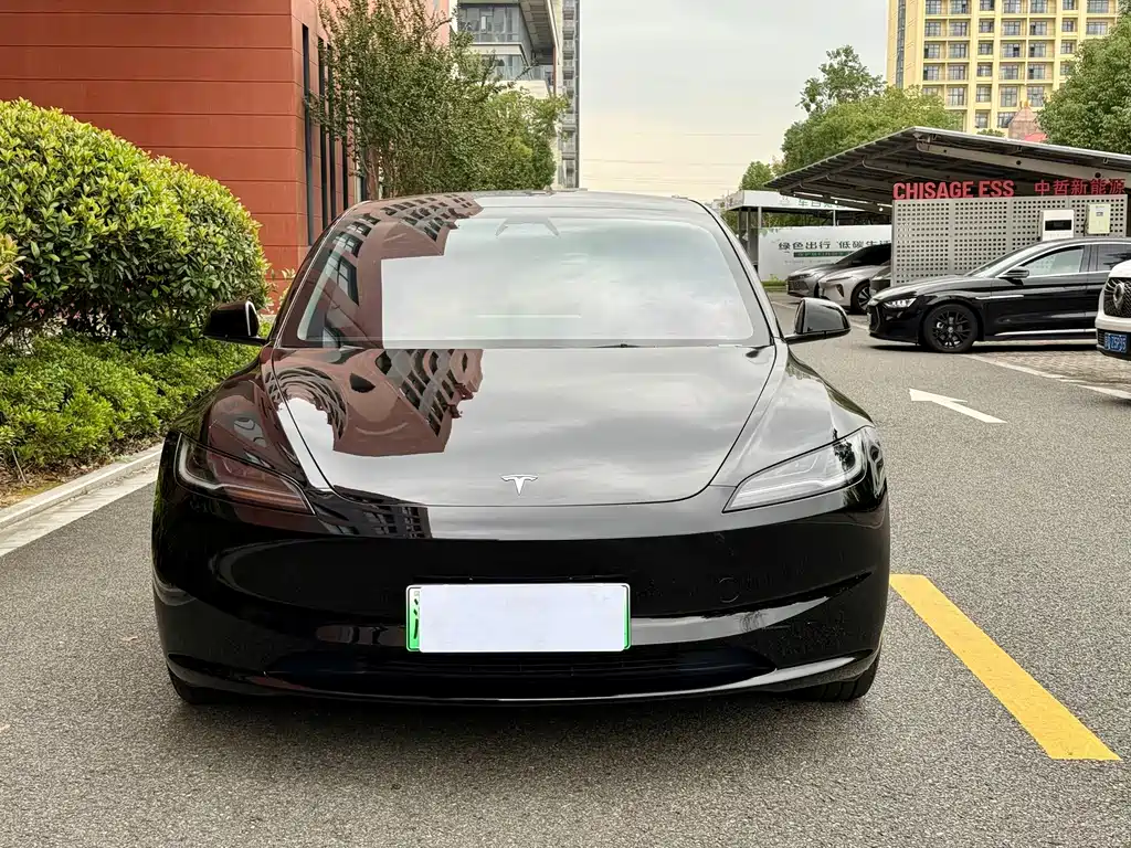 Model 3 2025 rear-wheel drive version купить на сайте DeffCars