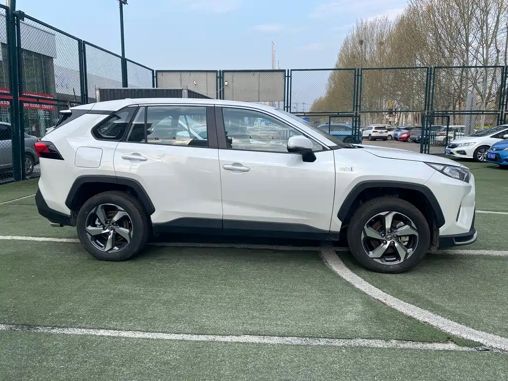 RAV4 Rongfang Dual Engine E+ 2024 2.5L 2WD Elite Pro купить на сайте DeffCars