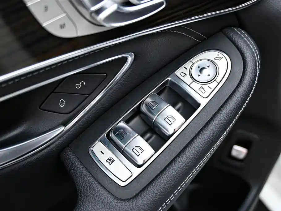 Mercedes-Benz GLC 2019 facelift GLC 260 L 4MATIC luxury model купить на сайте DeffCars