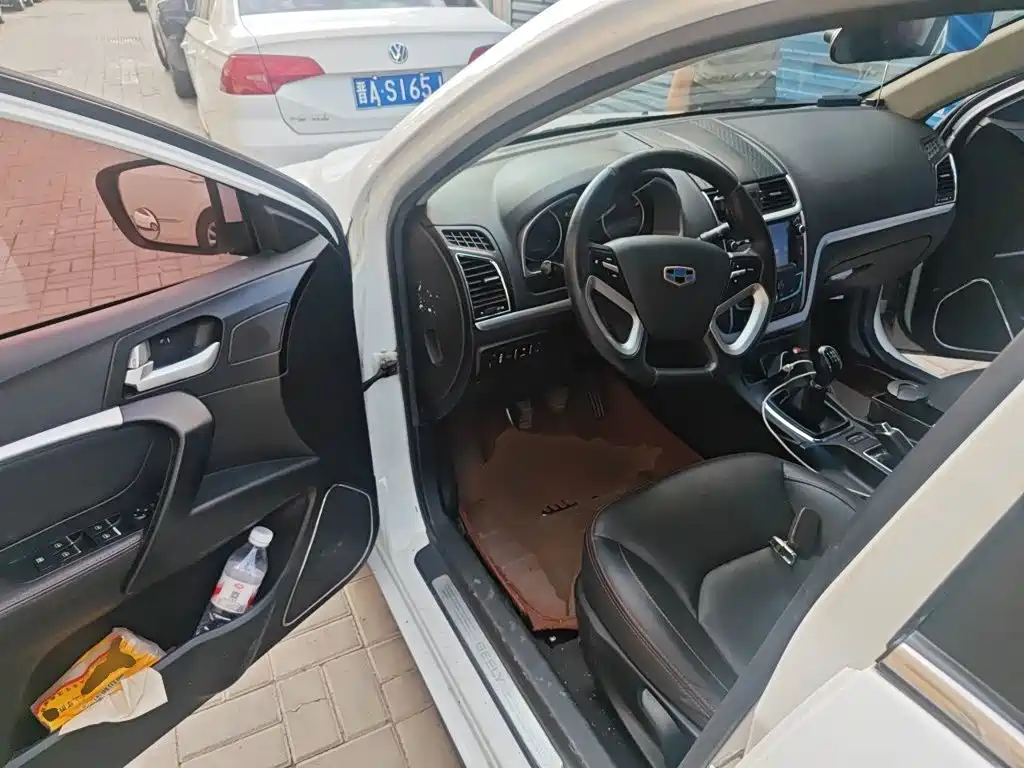 Emgrand 2015 sedan 1.5L manual upward version купить на сайте DeffCars