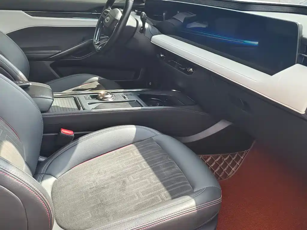 Mondeo 2022 EcoBoost 245 Luxury купить на сайте DeffCars