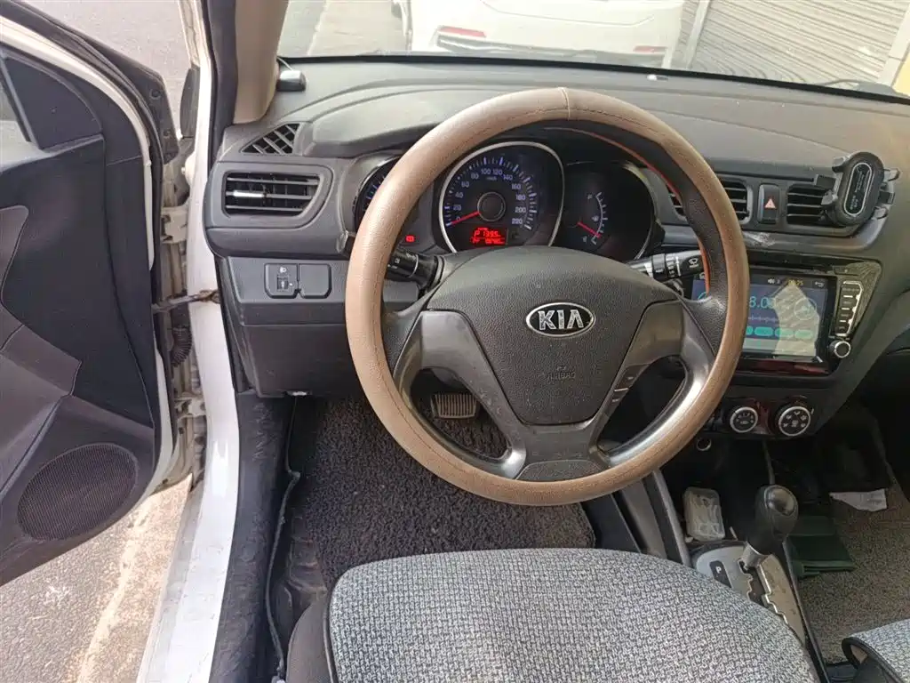 Kia K2 2015 Sedan 1.4L AT GLS купить на сайте DeffCars