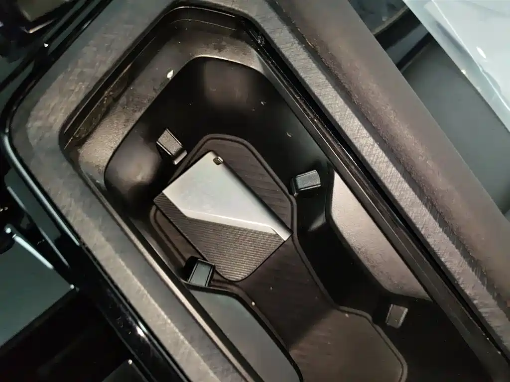 Lynk & Co 03 2023 1.5TD DCT Pro купить на сайте DeffCars