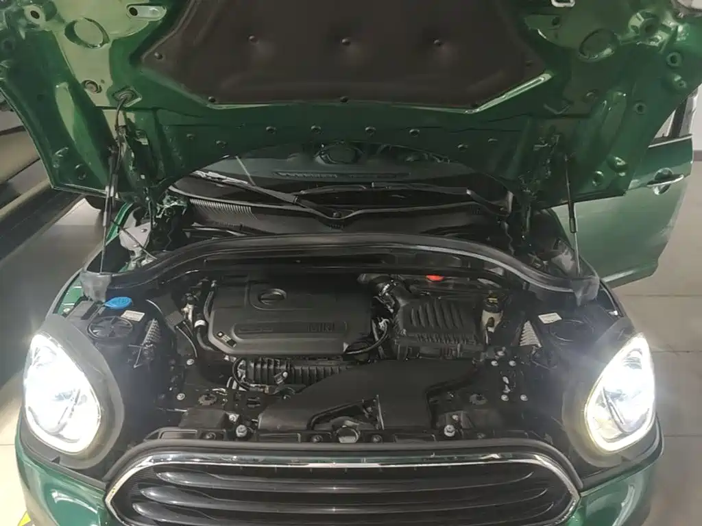 COUNTRYMAN 2019 1.5T COOPER ALL4 Artist Weekend Travel Edition купить на сайте DeffCars