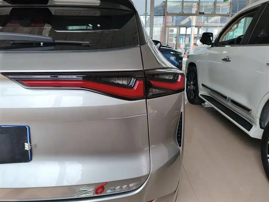Changan Auchan Z6 2023 Blue Whale 1.5T DCT smart collar model купить на сайте DeffCars