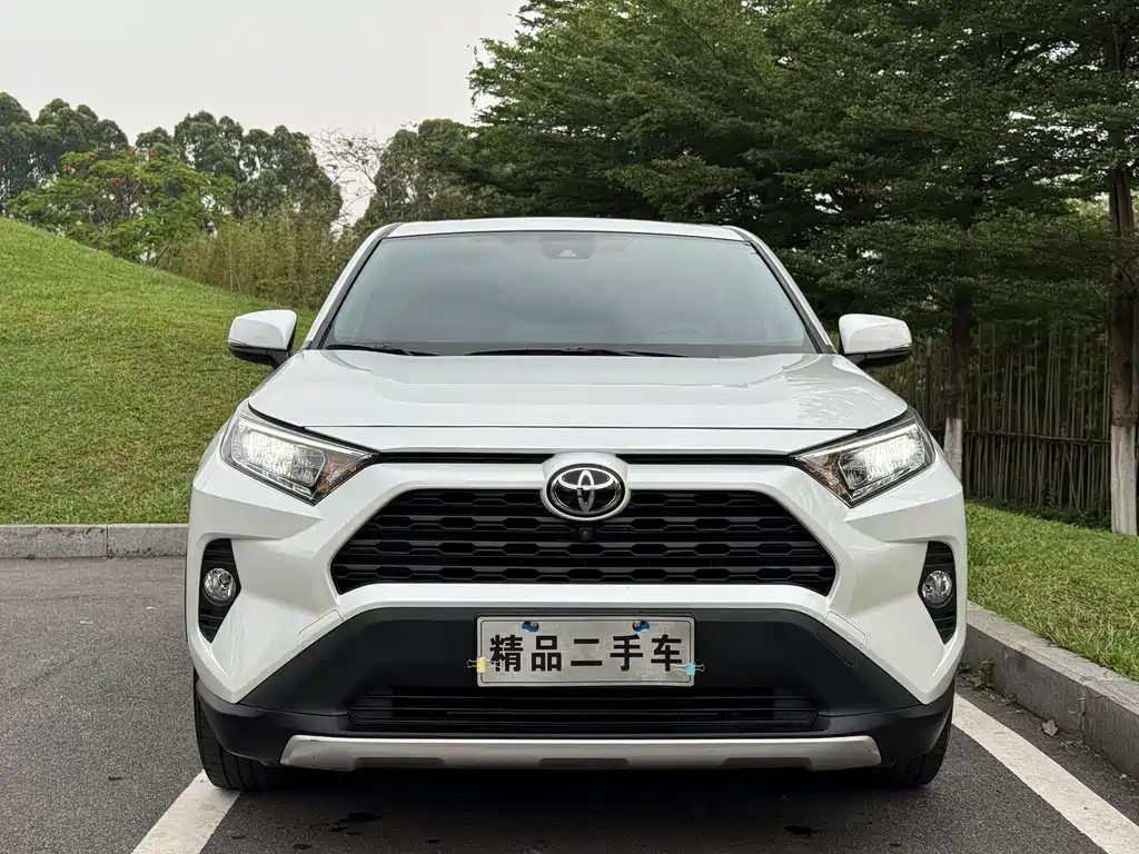 RAV4 Rongfang 2022 2.0L CVT two-wheel drive fashion Plus version купить на сайте DeffCars