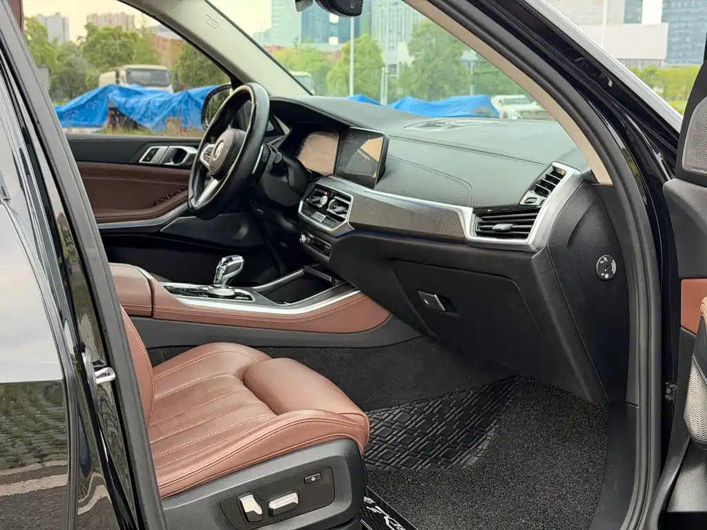 BMW X5 imported 2022 xDrive40i M sports package купить на сайте DeffCars