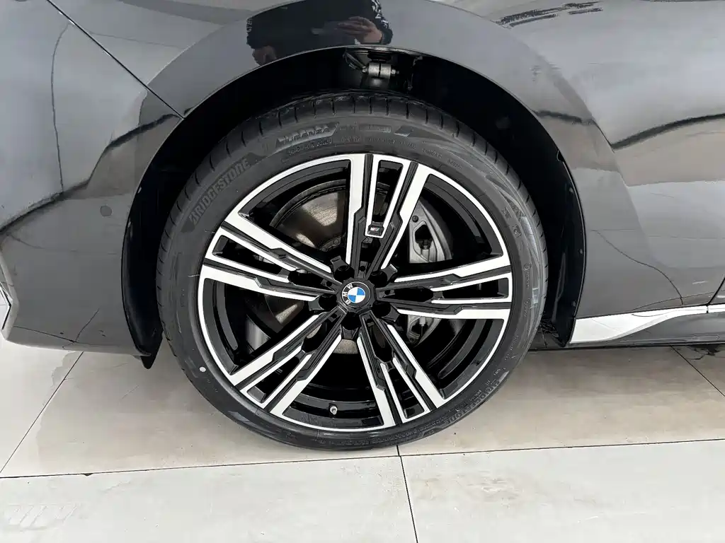 BMW 7 Series 2023 740Li Exclusive M Sports Package купить на сайте DeffCars