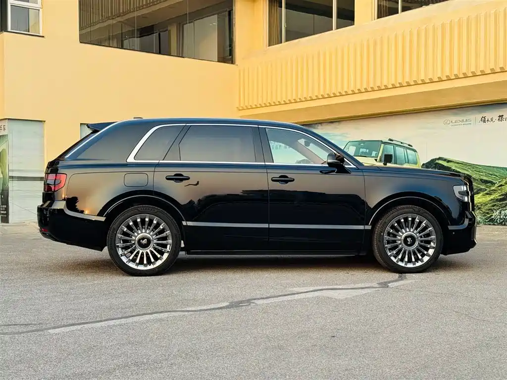 Shiji 2024 3.5L PHEV Basic Edition купить на сайте DeffCars