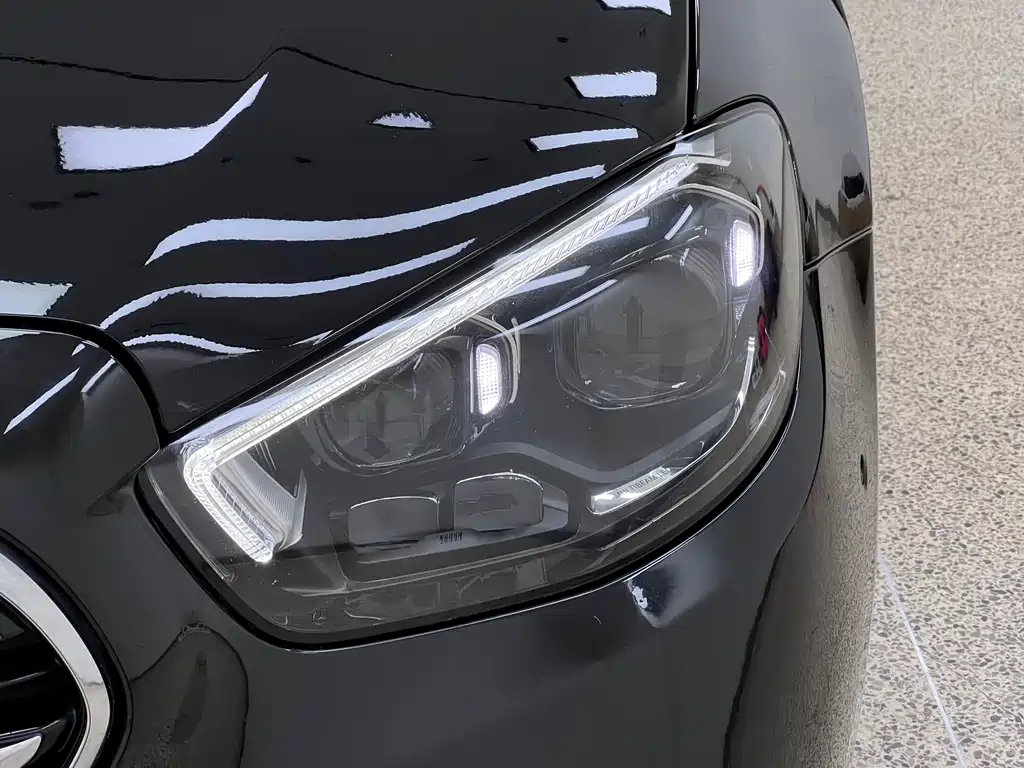 Mercedes-Benz E-Class 2021 E 300 L Premium Model купить на сайте DeffCars