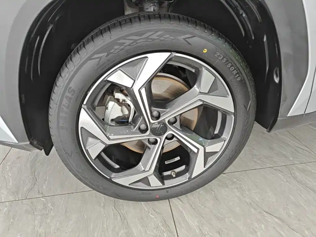 Boyue L 2023 1.5TD DCT premium model купить на сайте DeffCars