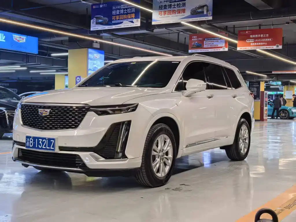 Cadillac XT6 2021 28T six-seat four-wheel drive stylish model купить на сайте DeffCars