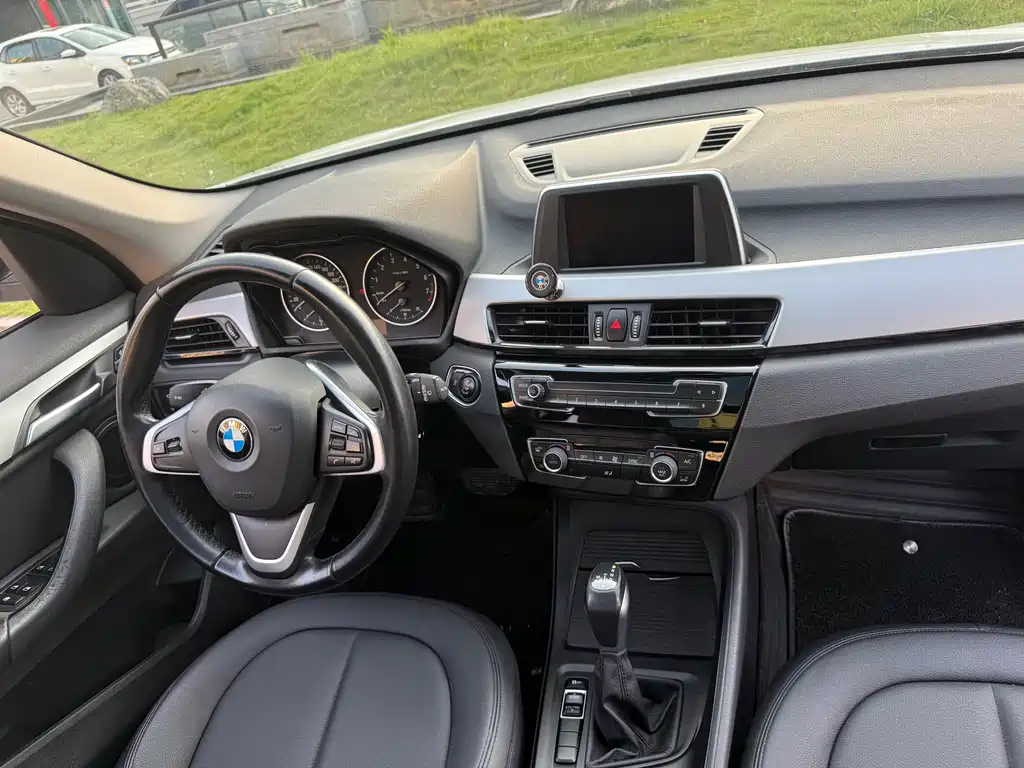 BMW X1 2018 sDrive18Li Fashion Model купить на сайте DeffCars