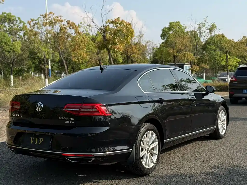 Magotan 2019 330TSI DSG leading model National VI купить на сайте DeffCars