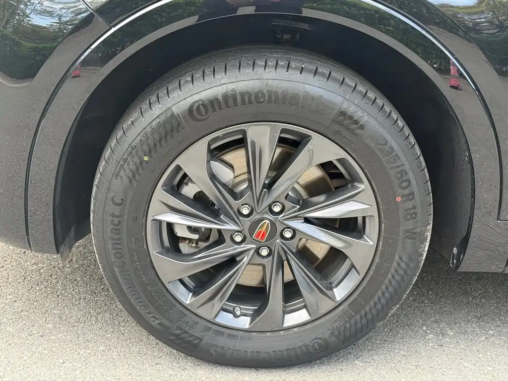 Hongqi HS5 2023 2.0T Qixiang Pro version купить на сайте DeffCars