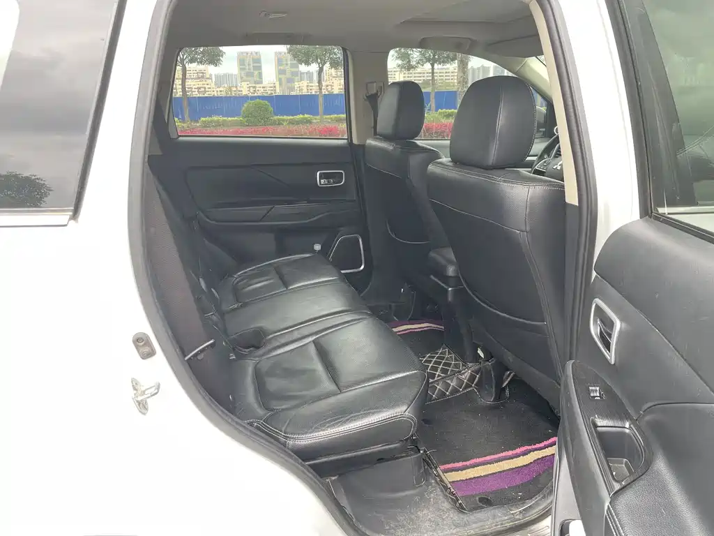 Outlander 2018 2.4L four-wheel drive elite version 5 seats купить на сайте DeffCars