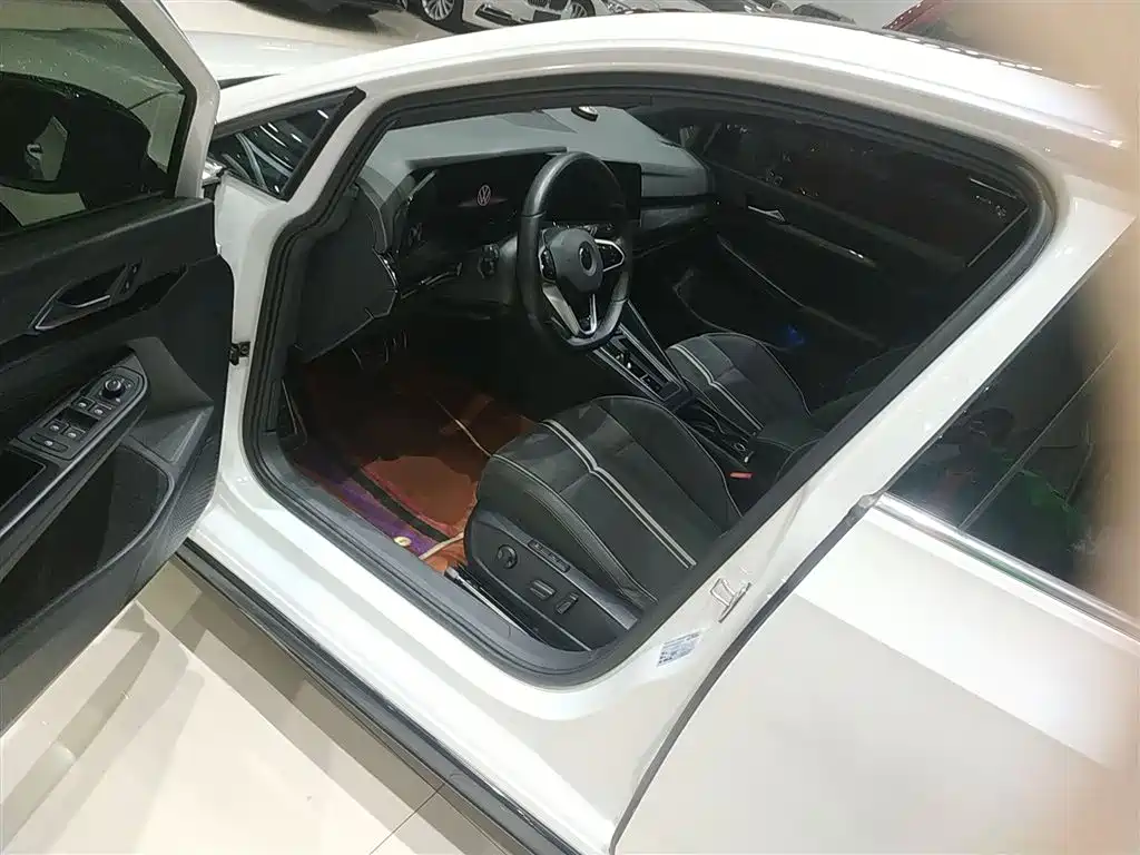 Golf 2021 280TSI DSG R-Line купить на сайте DeffCars