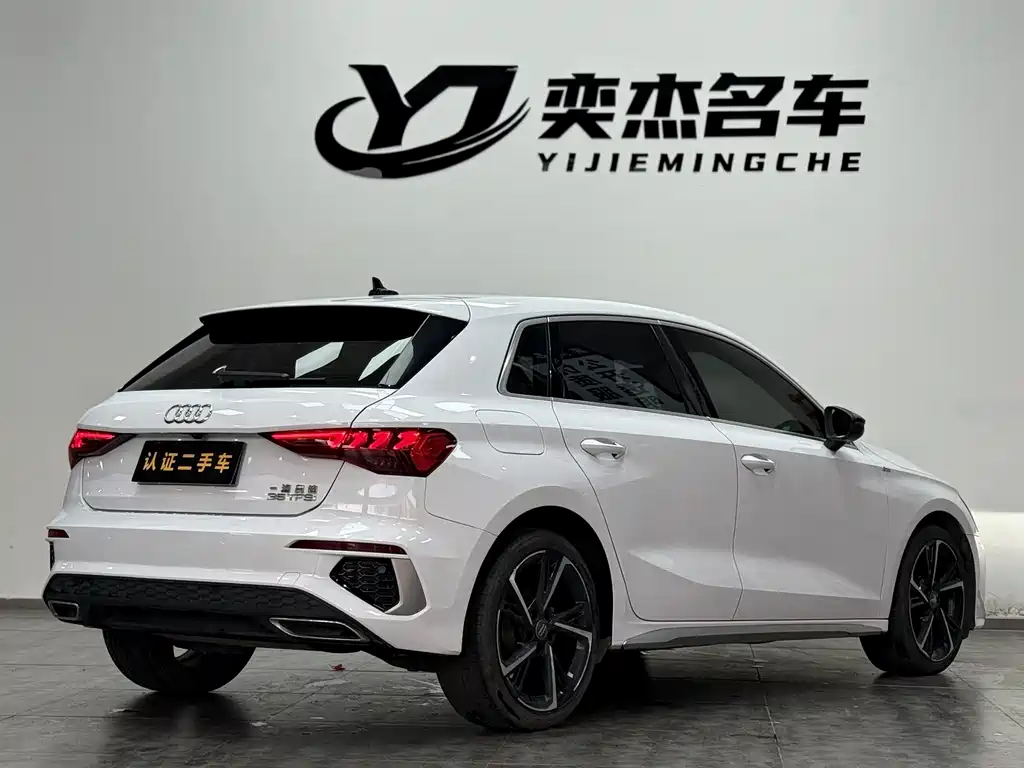 Audi A3 2021 Sportback 35 TFSI stylish and sporty купить на сайте DeffCars