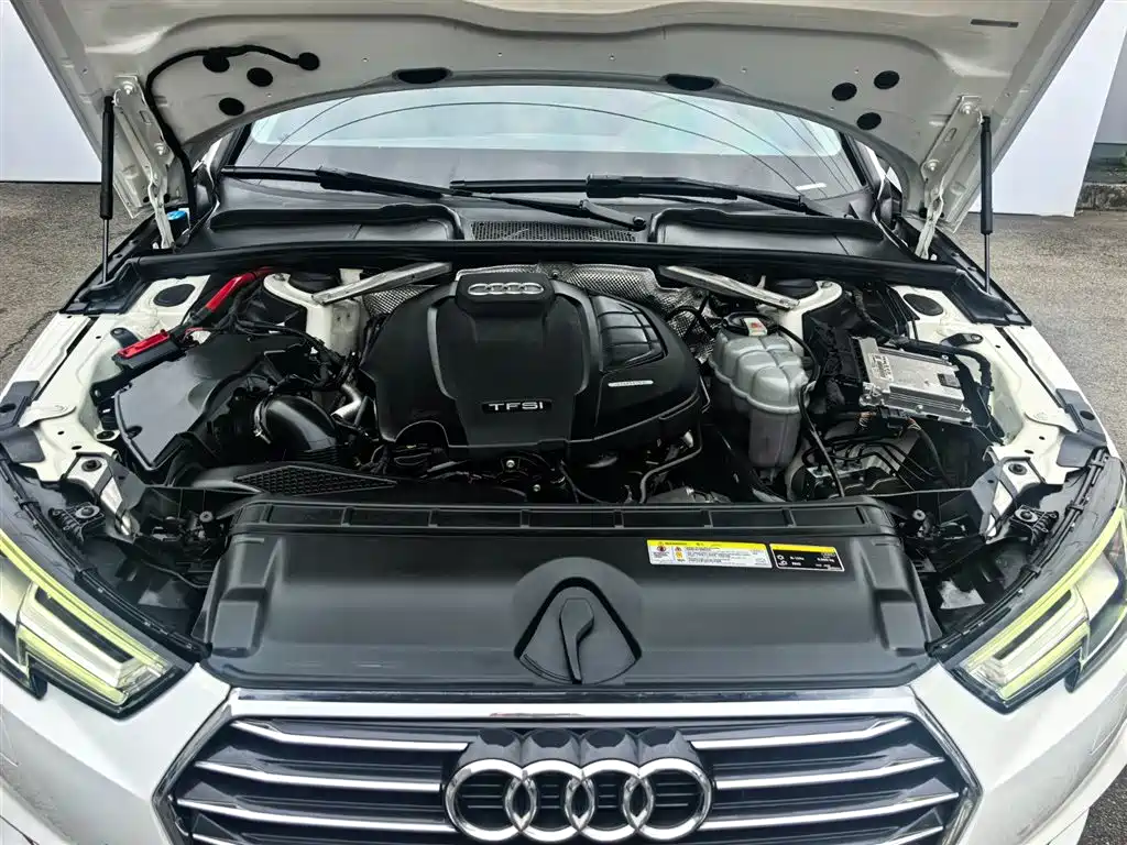 Audi A4L 2019 40 TFSI Enterprising National VI купить на сайте DeffCars