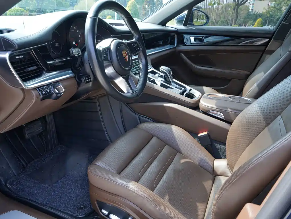 Panamera 2017 Panamera Executive Extended Edition 3.0T купить на сайте DeffCars