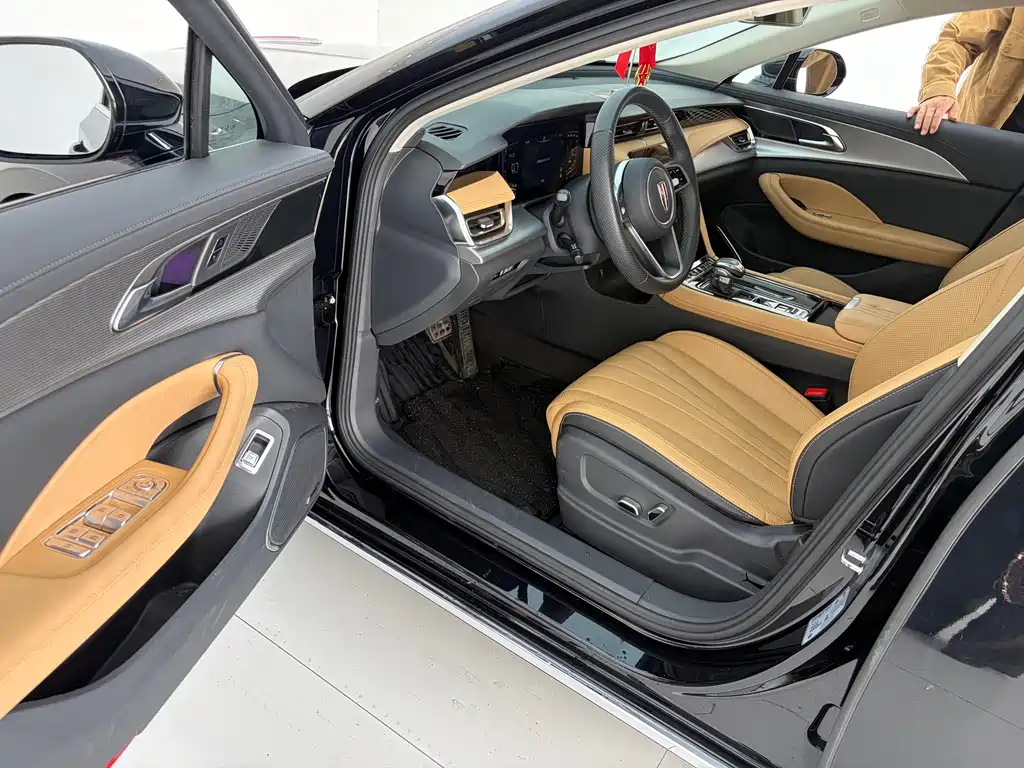 Hongqi H5 2023 2.0T Automatic Intelligent Connected Flag Edition купить на сайте DeffCars