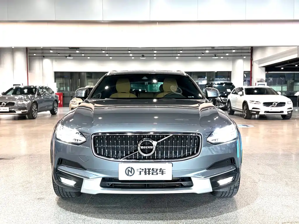 Volvo V90 2019 Cross Country T5 AWD Zhiyuan Edition National VI купить на сайте DeffCars