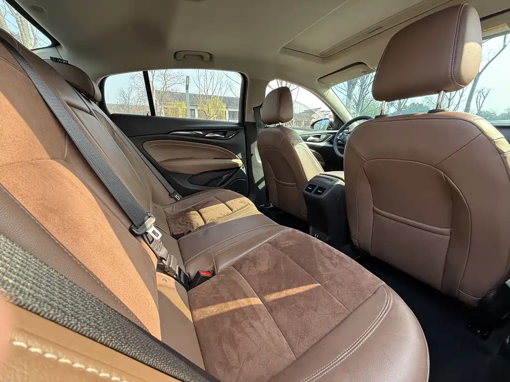 Regal 2019 20T Elite National V купить на сайте DeffCars