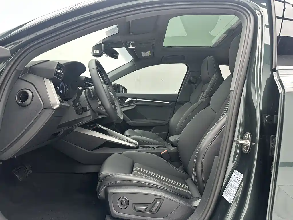 Audi A3 2023 facelift Sportback 35 TFSI stylish and sporty купить на сайте DeffCars