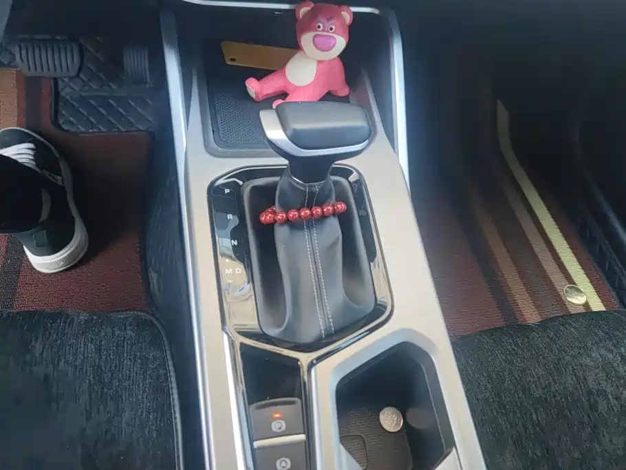 Emgrand 2026 4 million commemorative model 1.5L CVT star type купить на сайте DeffCars