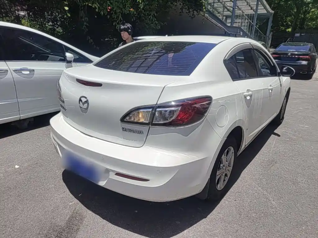 Mazda 3 Star 2015 Sedan 1.6L Automatic Elite купить на сайте DeffCars