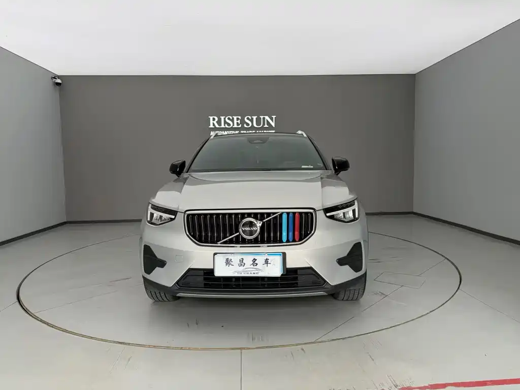 Volvo XC40 2023 B3 Zhiyuan Luxury Edition купить на сайте DeffCars
