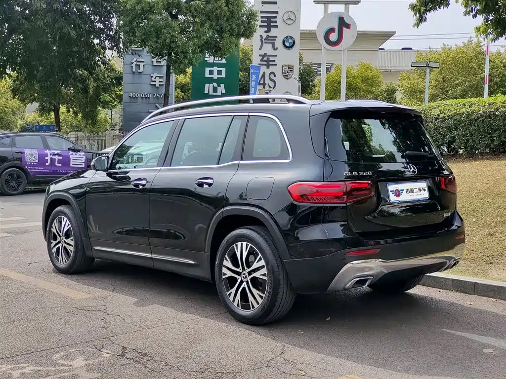 Mercedes-Benz GLB 2024 GLB 220 Dynamic купить на сайте DeffCars