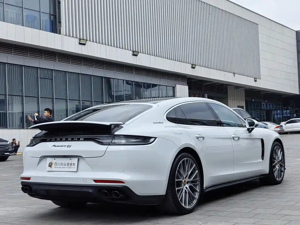 Panamera 2023 facelift Panamera 4 Executive Extended Platinum Edition 2.9T купить на сайте DeffCars