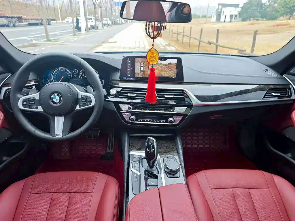 BMW 5 Series 2018 facelift 530Li Exclusive M Sports Package купить на сайте DeffCars