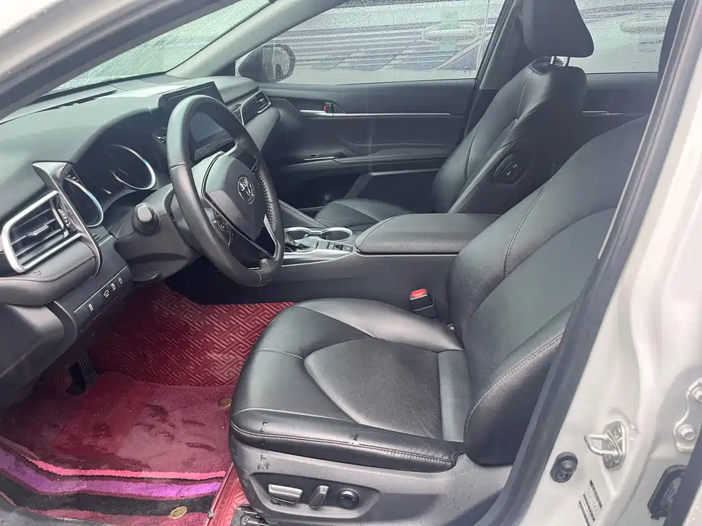 Camry 2022 2.0GVP Leading Edition купить на сайте DeffCars