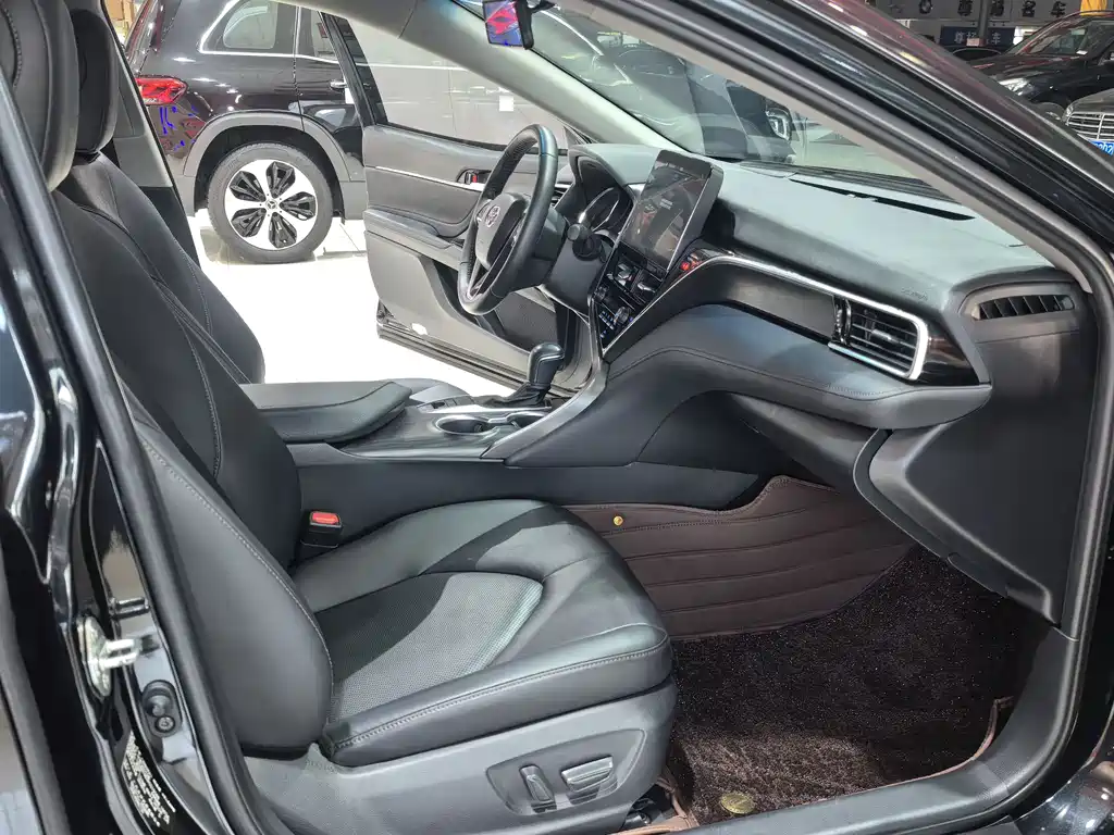 Camry 2023 2.0G Deluxe Edition купить на сайте DeffCars